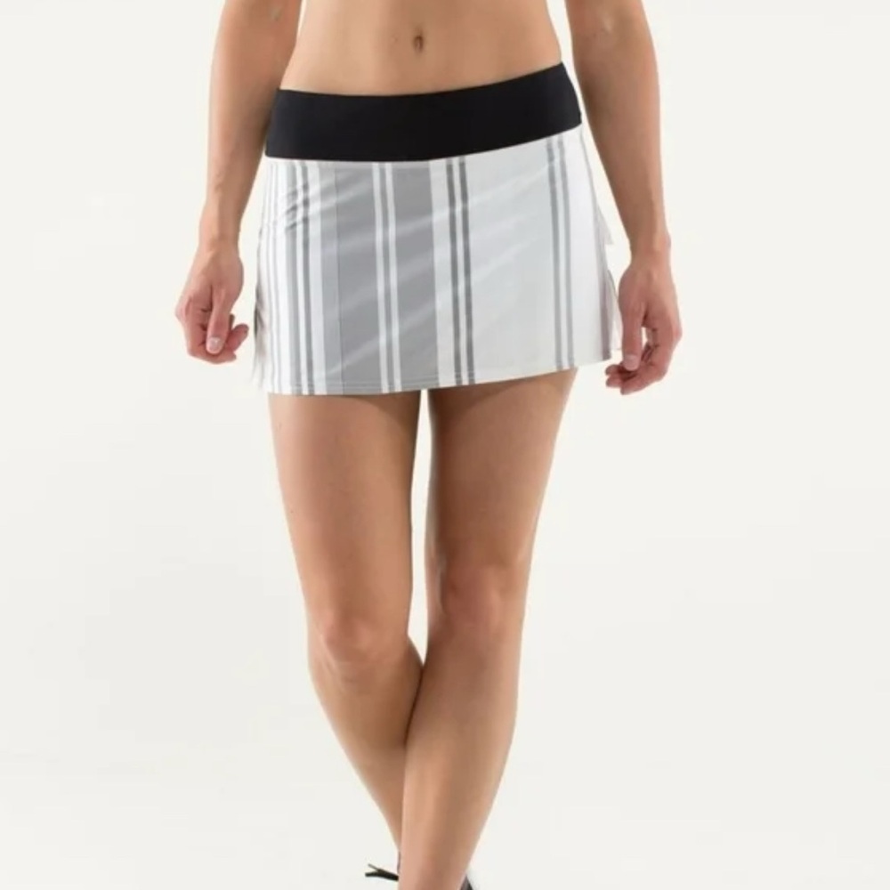Lululemon Pace Setter Run Skirt Groovy Stripe Size 8 - Picture 2 of 10